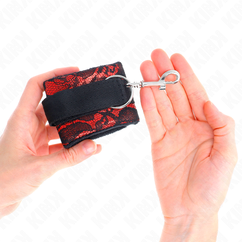 KINK - KRÓTKIE WELWETOWE OPASKI NA NADGARSTKI Z KORONKI I NYLONOWE WIĄZANIA CZERWONE / CZARNE 23 X 6.5 CM