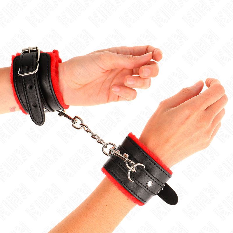 KINK - KAJDANKI Z FUTREM Z PODSZEWKĄ, CZERWONE Z CZARNYM PASKIEM, REGULOWANE 17-29 CM X 6 CM