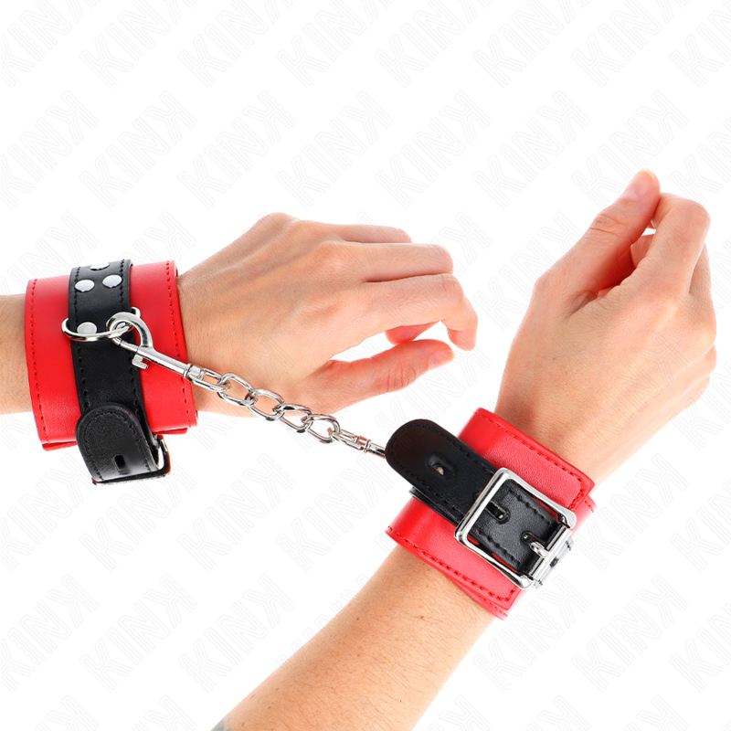 KINK – KAJDANKI NA NADGARSTKI CZERWONE Z CZARNYM PASkiem REGULOWANE 17-28 CM X 6 CM