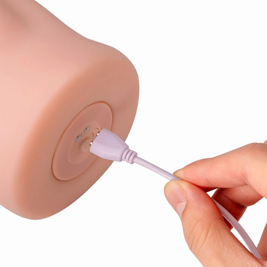 XISE - AGGIE WIBRUJĄCY MASTURBATOR POCHWOWY Z WIBRACJAMI