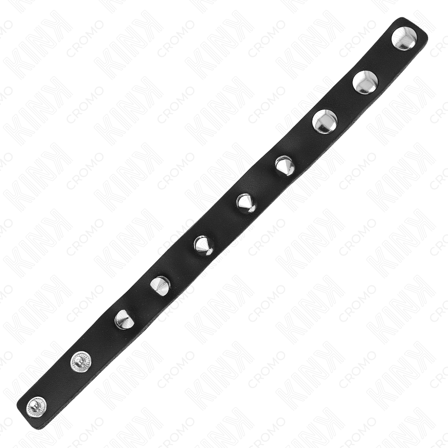 KINK - SKÓRZANY PIERŚCIEŃ NA PENISA Z KOLCAMI 21,5 X 1,6 CM