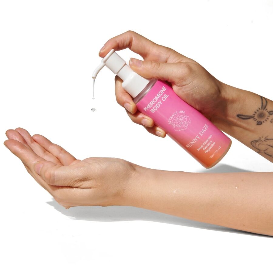 EYE OF LOVE - OLEJEK DO CIAŁA Z FEROMONAMI BLOOM SUNNY DAZE 120 ML